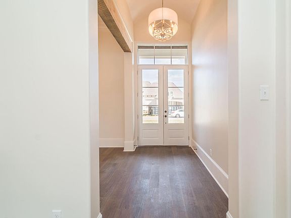 2nd image of 107 Bancroft Dr