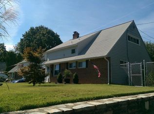 9104 Verree Rd, Philadelphia, PA 19115