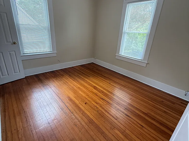 209 Claire St — Photo 16