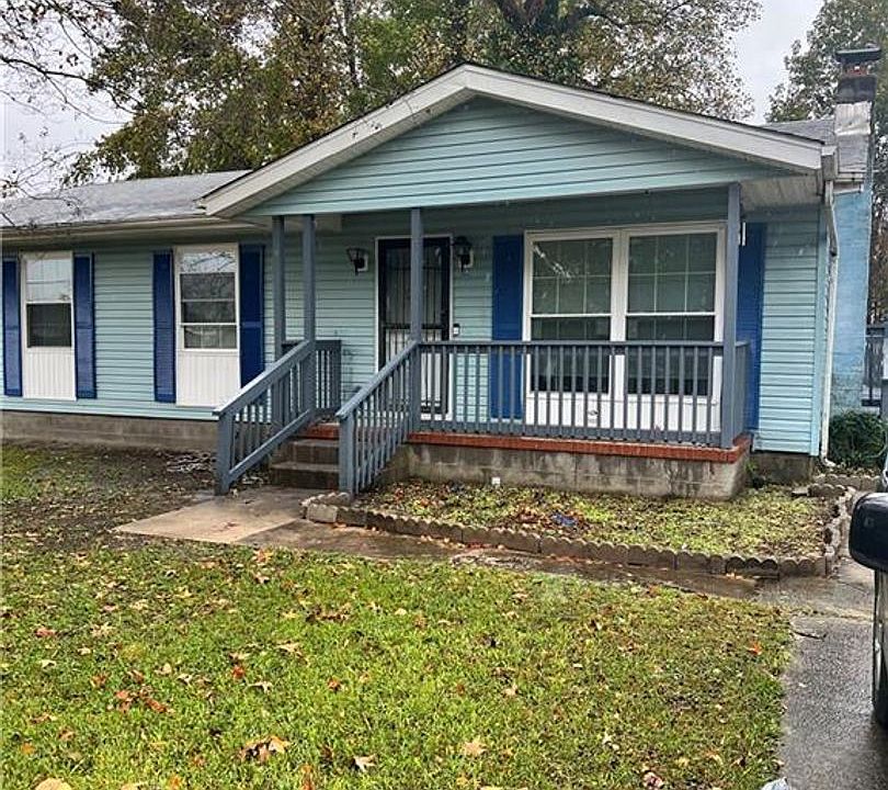 1st image of 116 Holland Cir