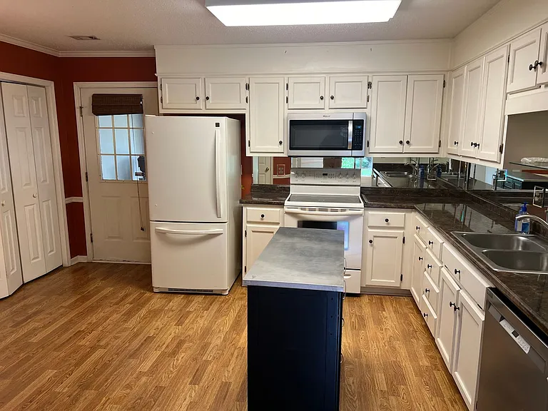 809 Ashland Dr — Photo 9