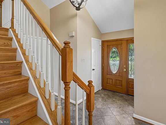 4th image of 12851 Valleywood Dr