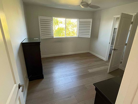 Master bedroom. Furniture included if wanted.