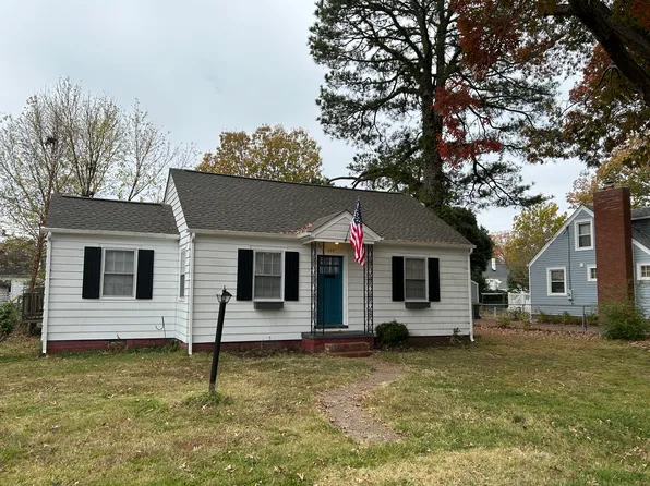 307 Mattox Dr, Newport News, VA 23601