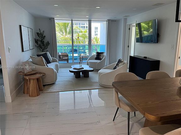 3rd image of 2301 Collins Ave APT 326