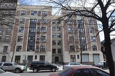 2041 Fifth Avenue in Central Harlem