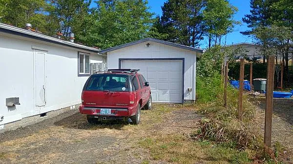 2 bed, 840 sqft, $2,350 — Photo 4