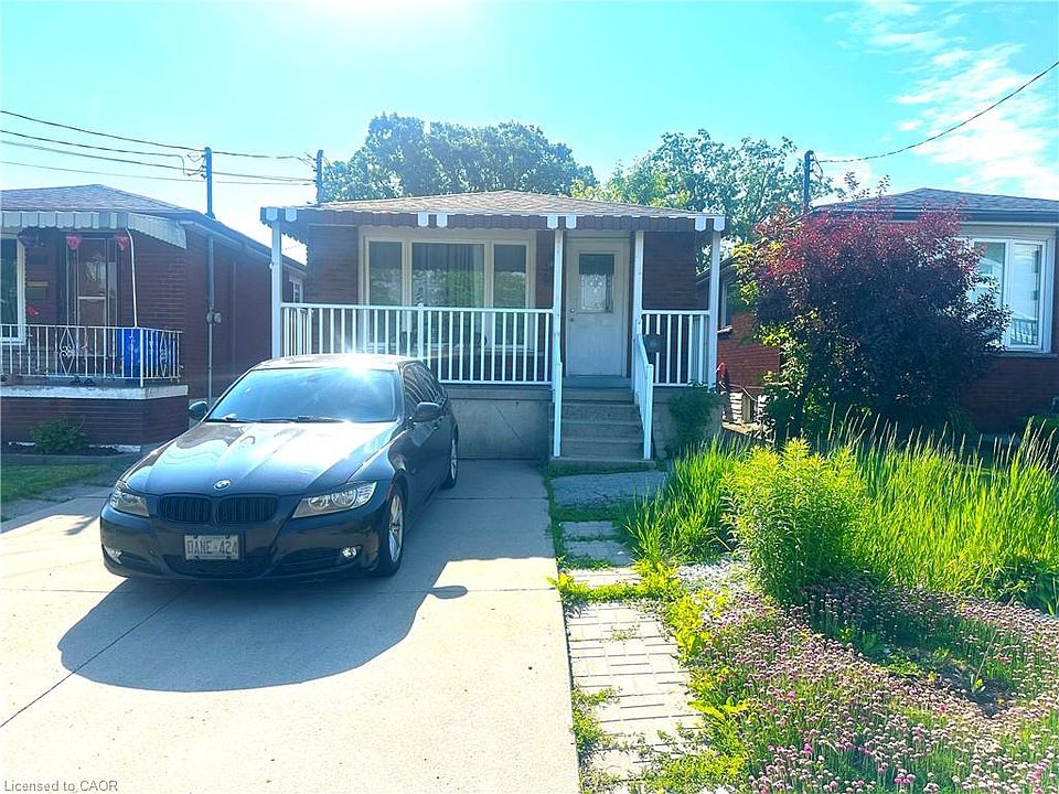 1st image of 70 Ellis Ave