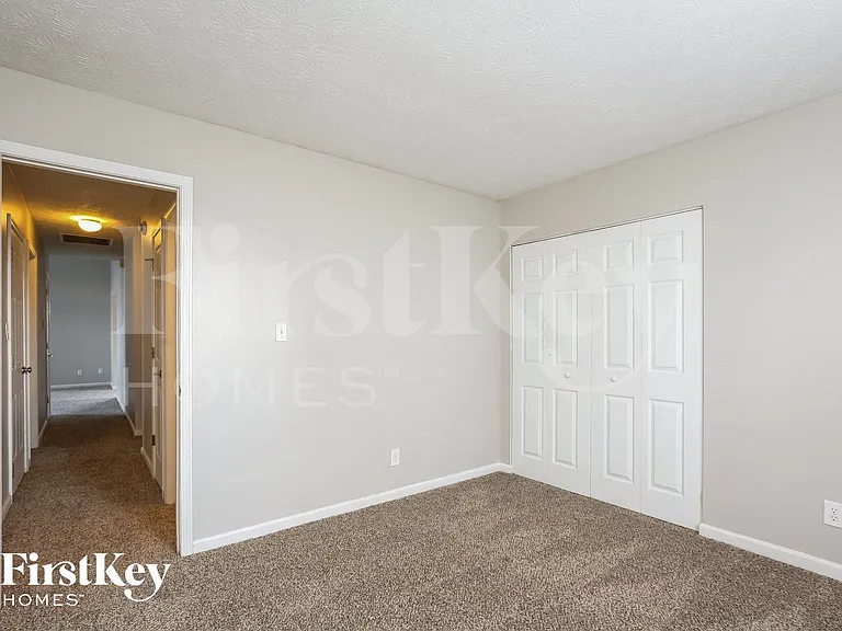 5621 Wynridge Ct — Photo 13