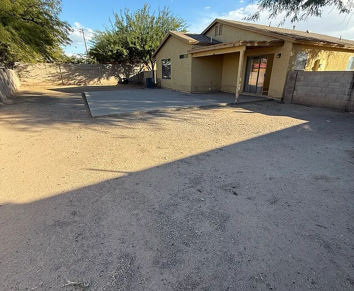 1284 W Laporte Ln — Photo 21