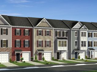 111 Mossdale Blvd, Falling Waters, WV 25419