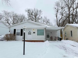 2530 Burton Dr, Springfield, IL 62703