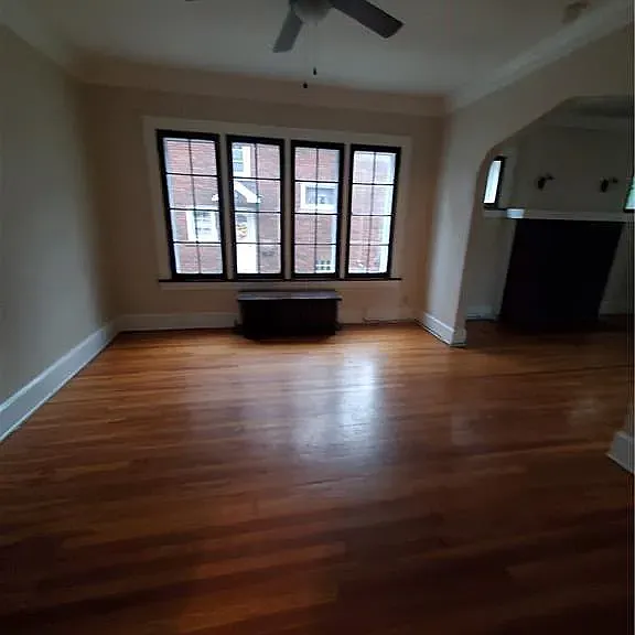 10501 Richland Ave #2 — Photo 4