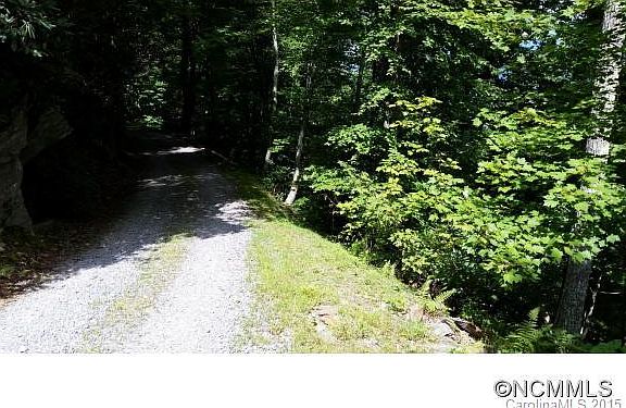4th image of Linden Ln #22-23