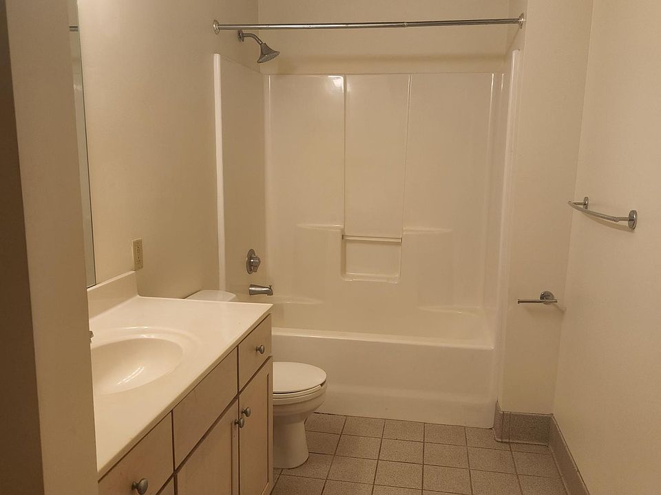 2nd image of 73 Washington St #E3