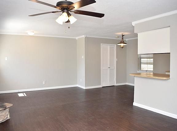 4th image of 743 Snowden Dr