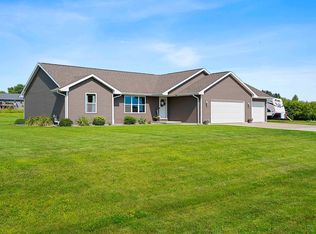 4267 Palm Garden Ct, New Franken, WI 54229