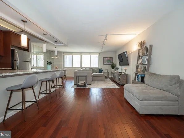 1919 Chestnut St APT 1007, Philadelphia, PA 19103