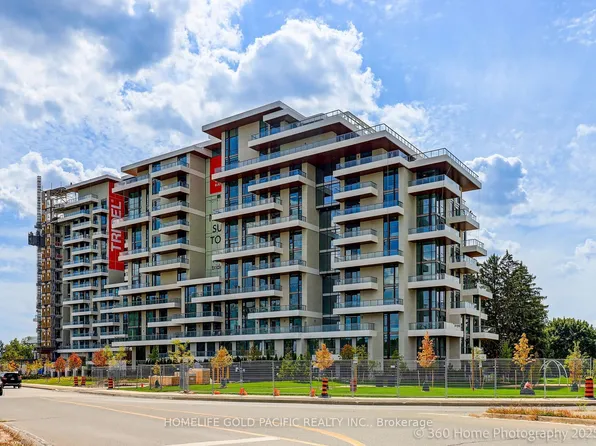 399 Royal Orchard Blvd #519, Markham, ON L3T 3C9