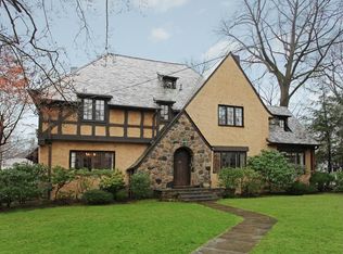 30 Shawnee Rd, Scarsdale, NY 10583