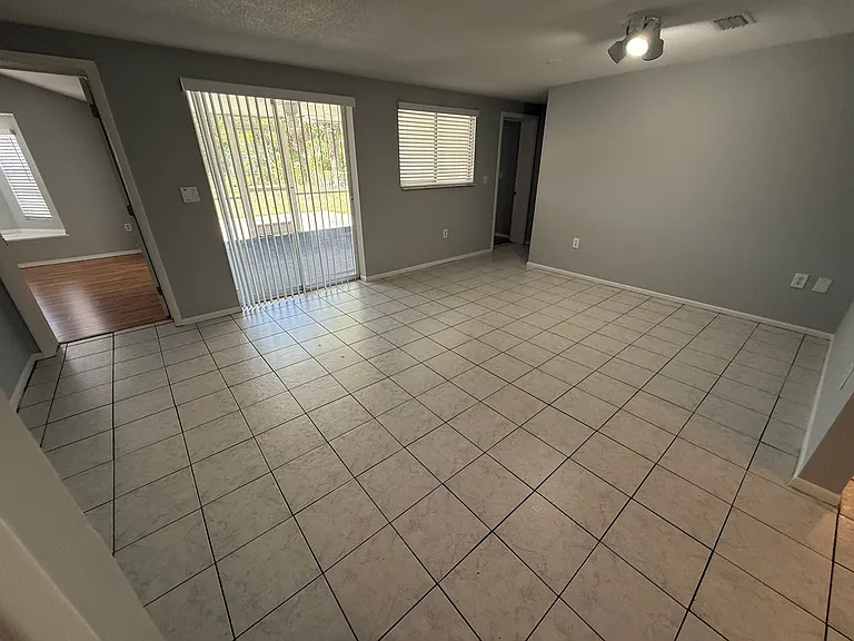2604 Regatta Dr — Photo 15