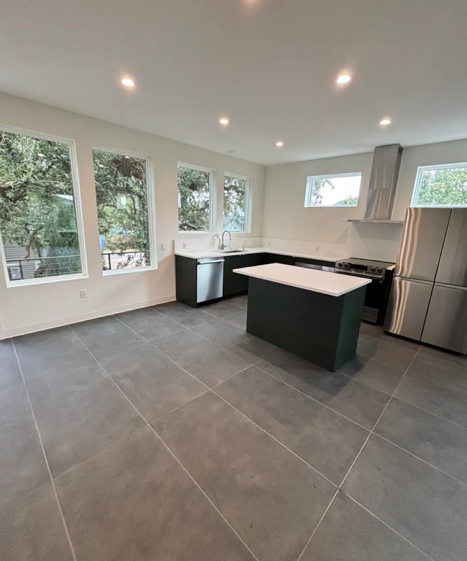 2 bed, 1.5 bath, 1364 sqft, $2,400 — Photo 3