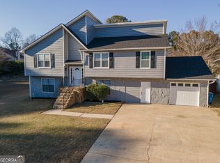 2975 Sandy Cir, Riverdale, GA 30296
