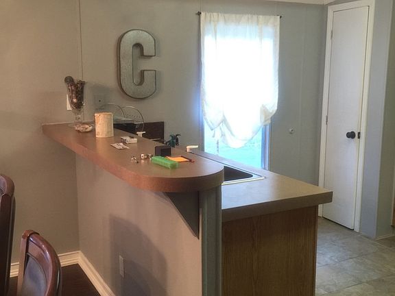 Kitchen bar