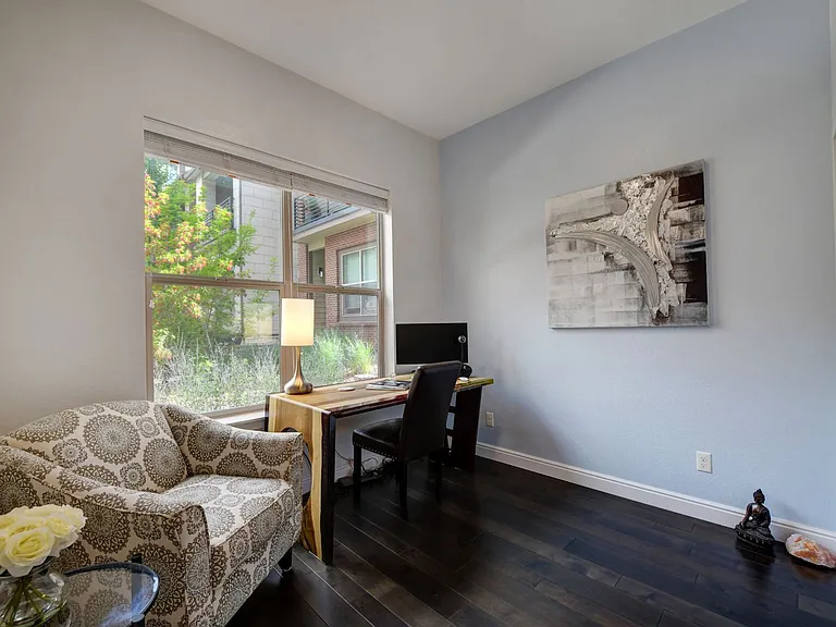 2323 Buttercup Ct — Photo 23