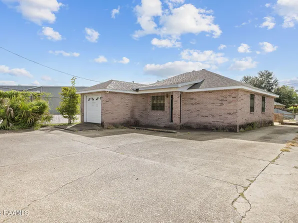 1611 Hopkins St, New Iberia, LA 70560