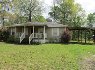 654 Hubert Carroll Rd, Lufkin, TX 75901