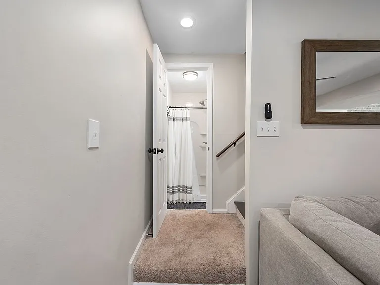 6 Roseville Ct — Photo 21