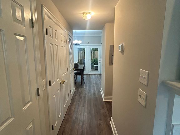 Hallway from LR to Kitchen