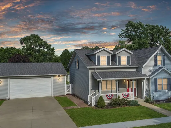 214 N Logan St, Lovington, IL 61937