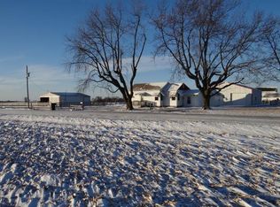 2596 Ridge Dr, Sherrard, IL 61281