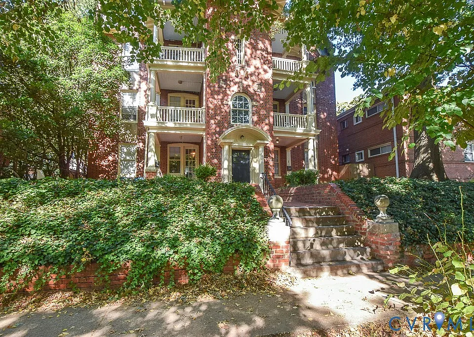 120 S Arthur Ashe Blvd #1