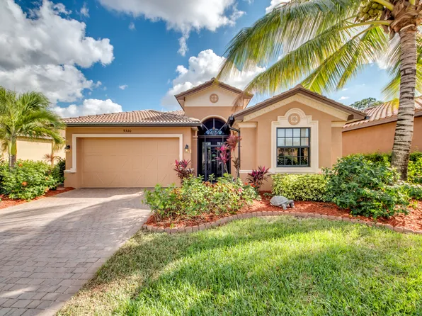 9320 River Otter Dr, Fort Myers, FL 33912