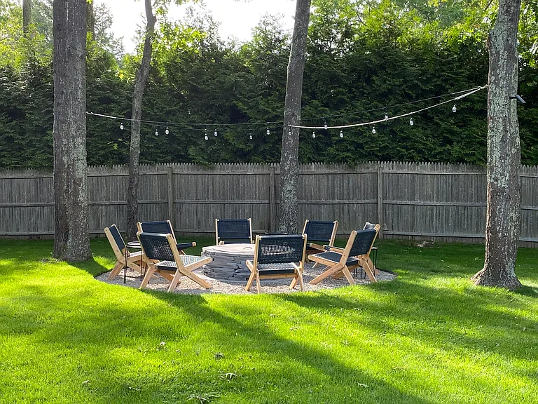 4 Rosemaries Ln — Photo 5