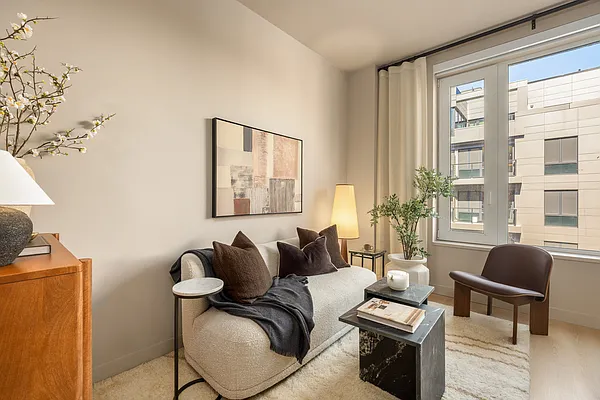 Living room, photo 1