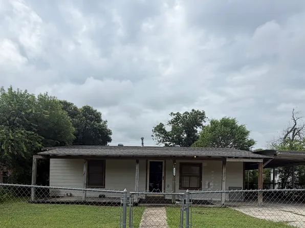 1210 W GERALD AVE, San Antonio, TX 78211