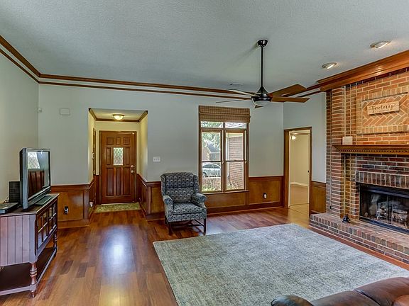 5th image of 8247 Crimson Creek Dr