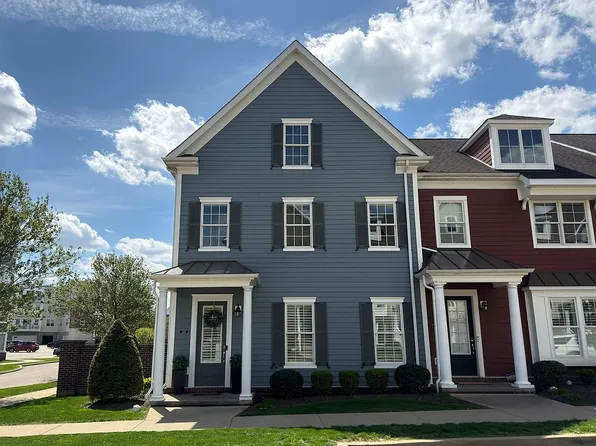 242 Riverfront St, Oakmont, PA 15139