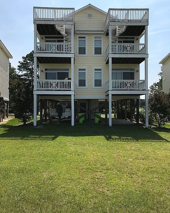 Rear view of Townhouse      