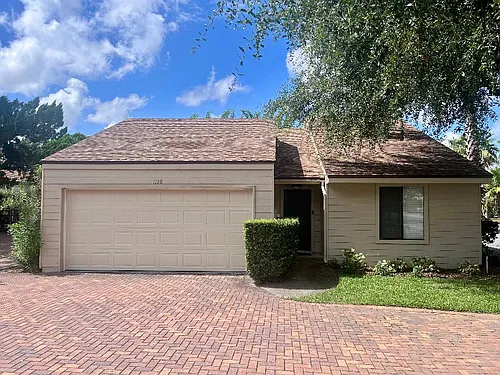 1128 Park Green Pl Photo 1