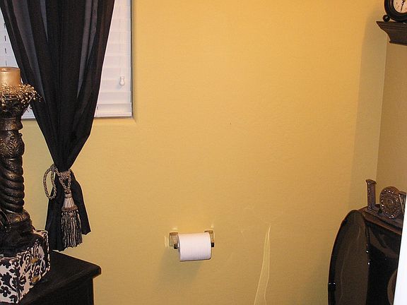 1/2 Bath