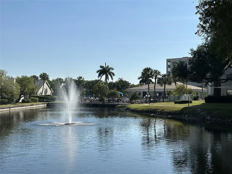 1316 Pasadena Ave S #202 — Photo 47