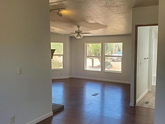 4th image of 7075 N Pelto Path