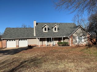 811 Oak Ridge Dr, Sand Springs, OK 74063