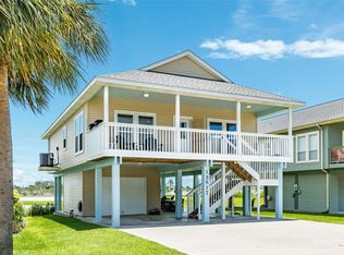 13817 Doubloon Ave, Galveston, TX 77554