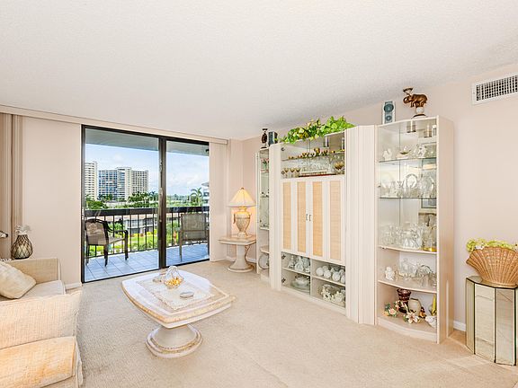 3rd image of 651 Seaview Ct APT B503